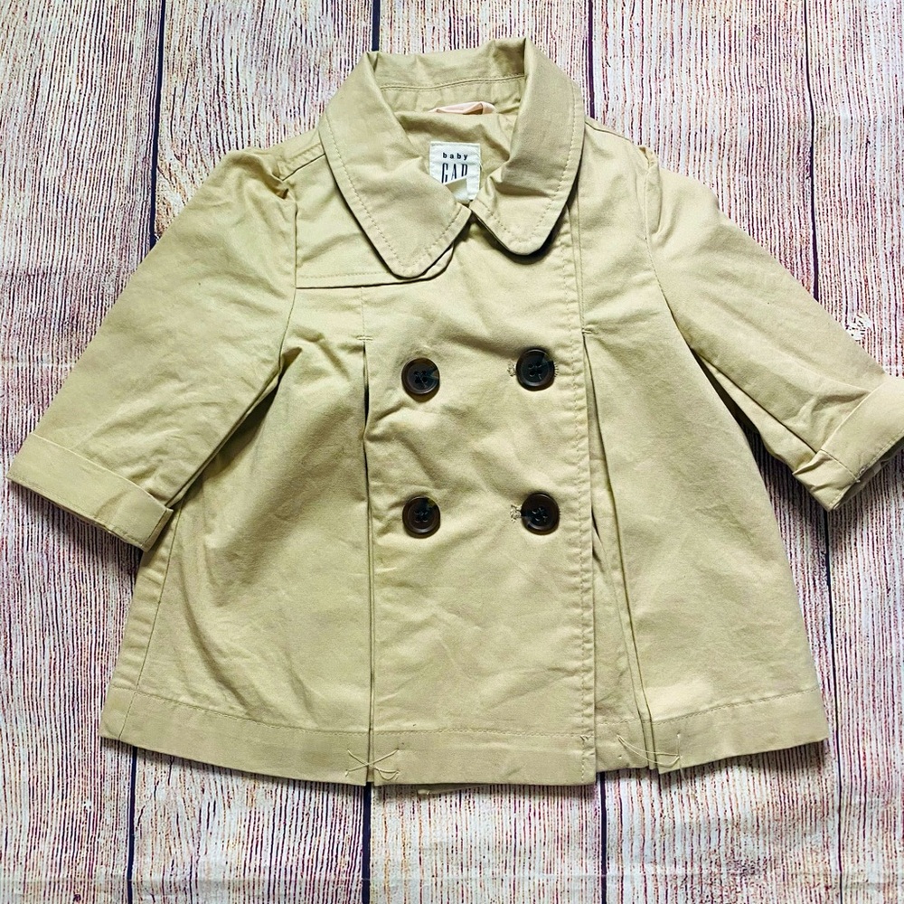 Adorable Baby Gap Swing Jacket Size 0-6 Months